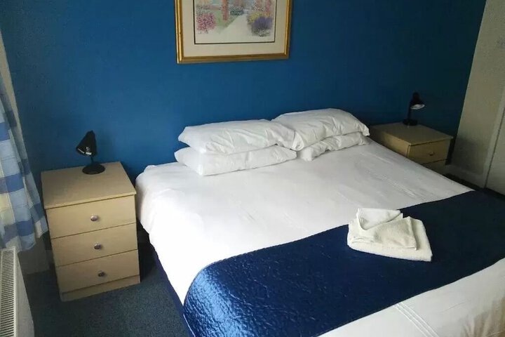 Room 8 of 21