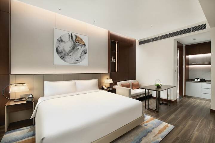 Room 4 of 56