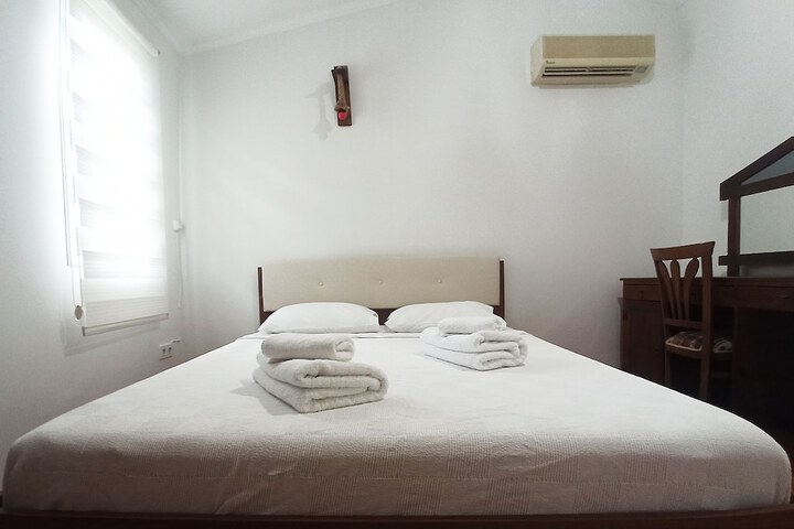 Room 19 of 95