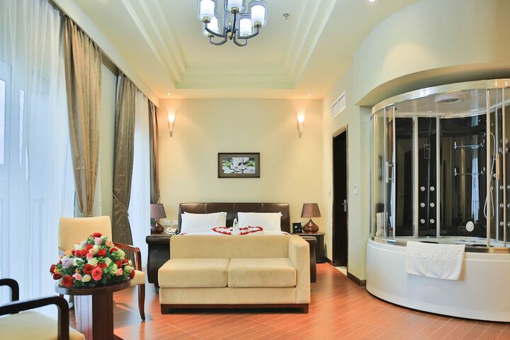 Room 14 of 49