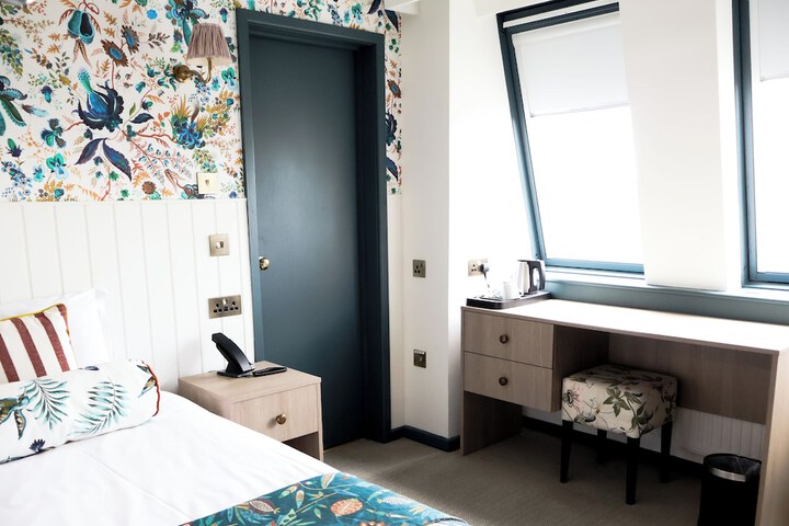 Room 47 of 97