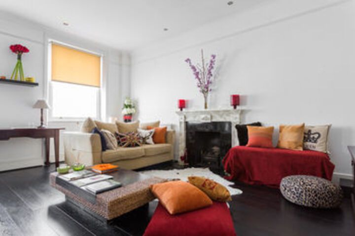Westmoreland Terrace by onefinestay