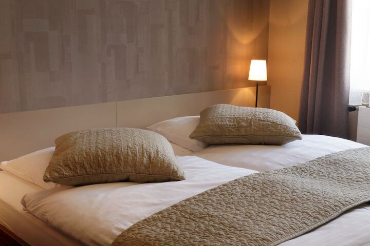 Room 3 of 30