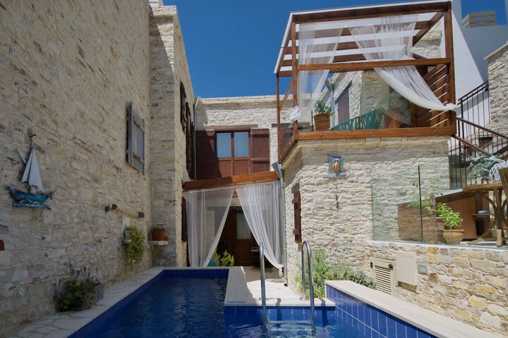 Pool 36 of 40