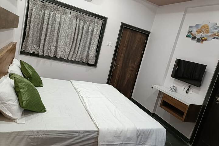 Room 11 of 44