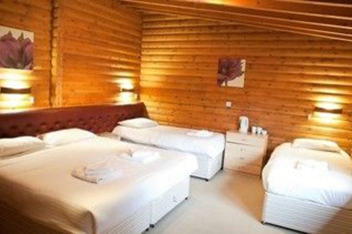 Room 8 of 23