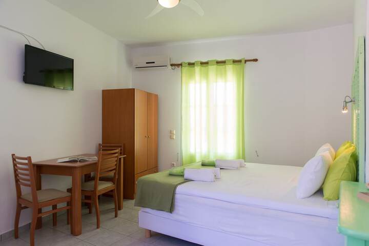 Room 49 of 195