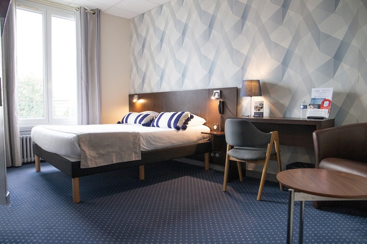 Room 4 of 30