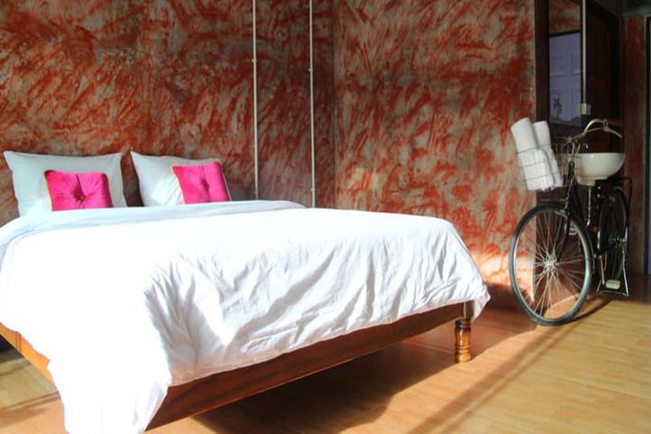 Room 5 of 56