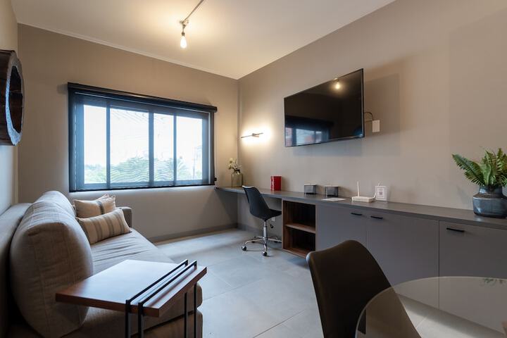 Room 52 of 94
