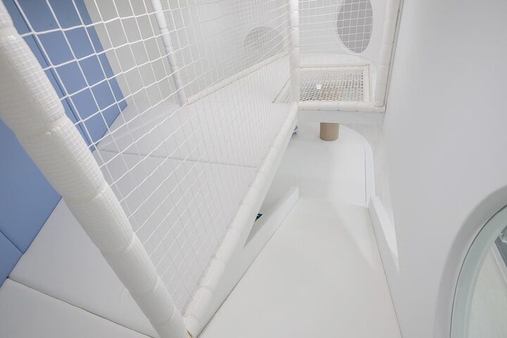 Room 4 of 188