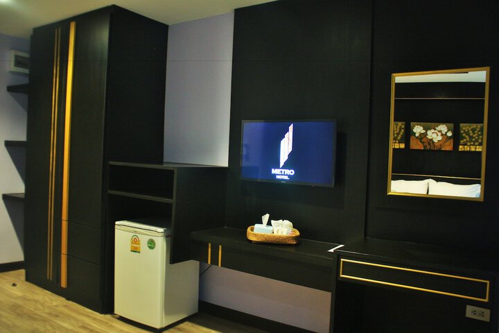 Room 16 of 36