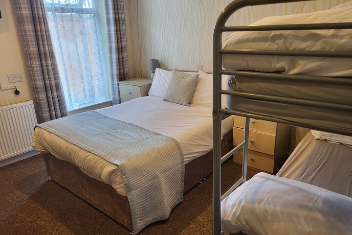 Room 6 of 31