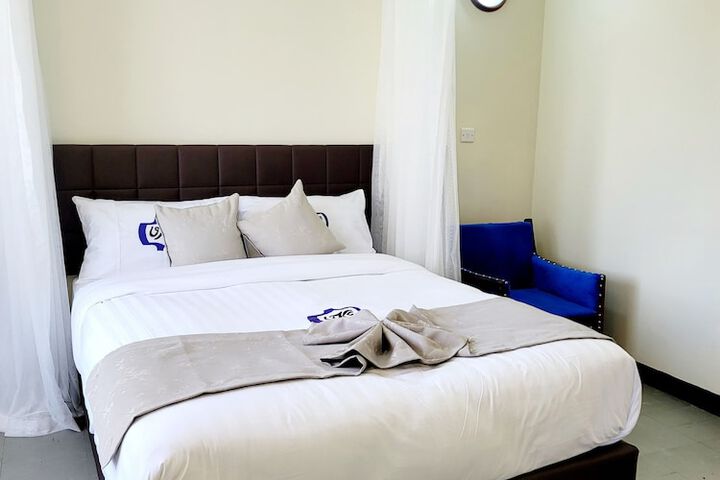 Room 27 of 60