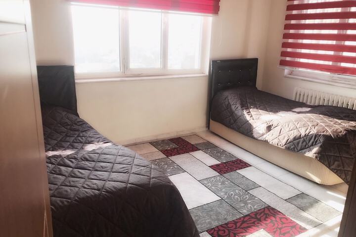 Room 4 of 12
