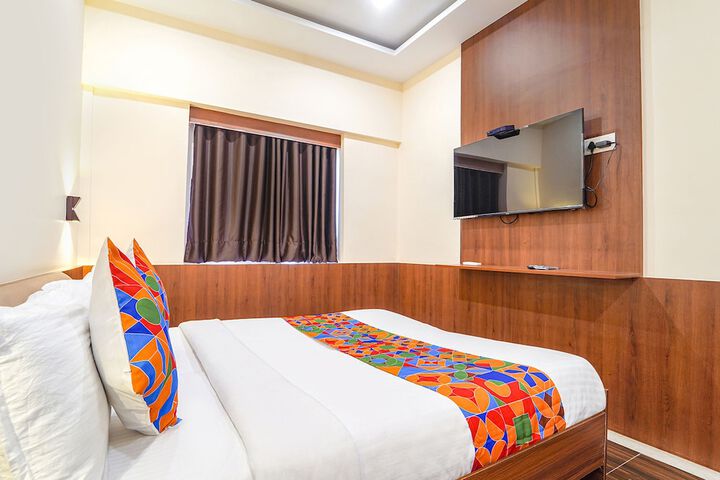 Room 14 of 29