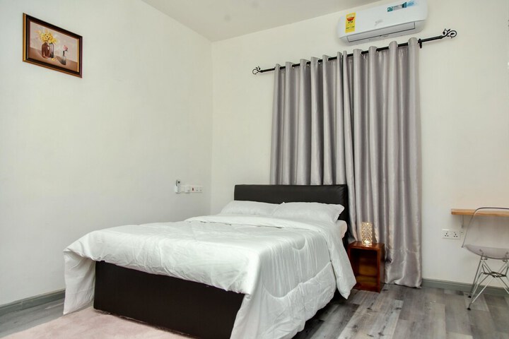 Room 29 of 77