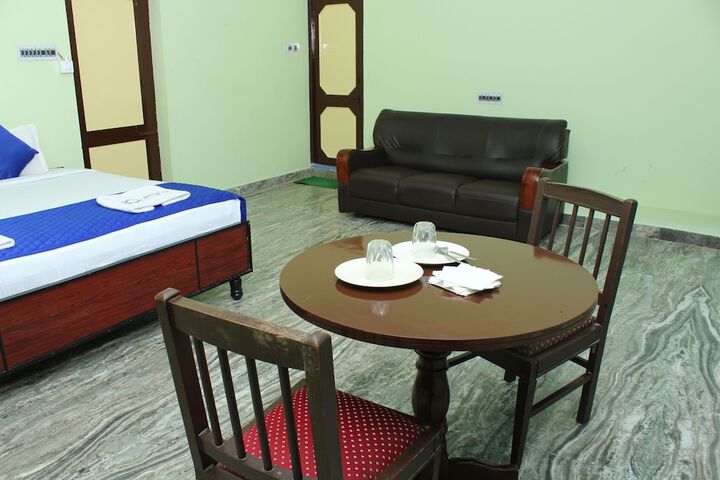 Room 11 of 35
