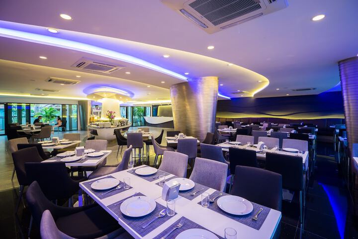 Dining 79 of 121