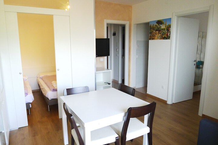 Room 12 of 39