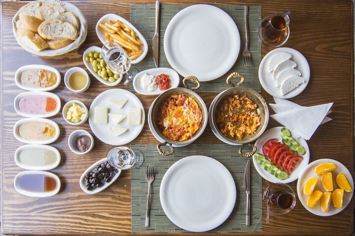 Dining 69 of 82
