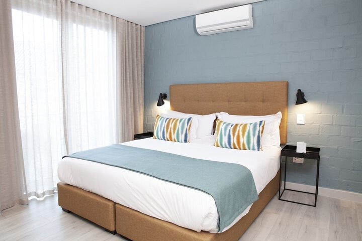 Room 9 of 35