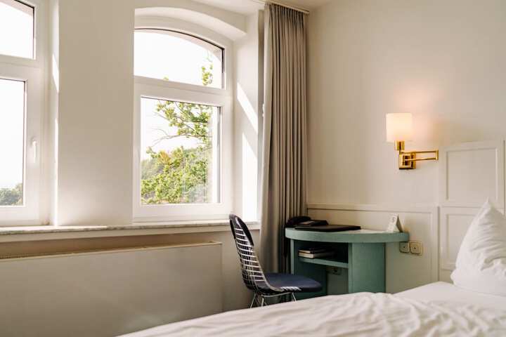 Room 7 of 34