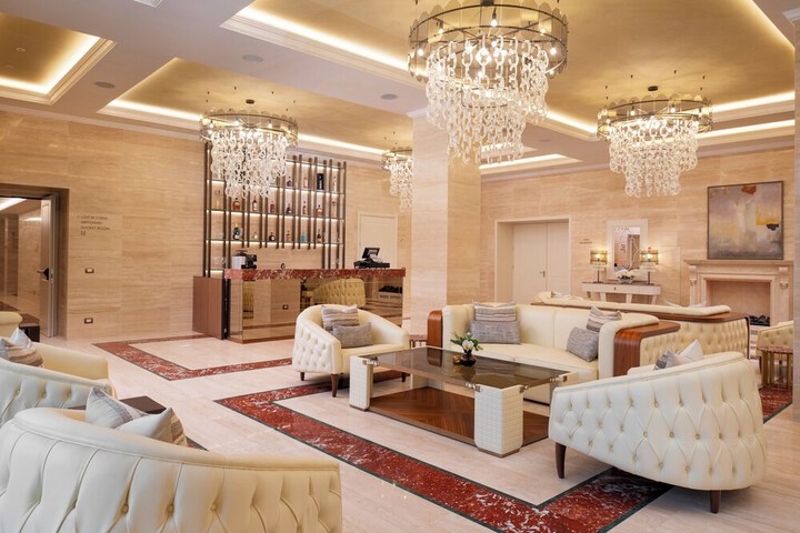 Hotel Interior 7 of 107