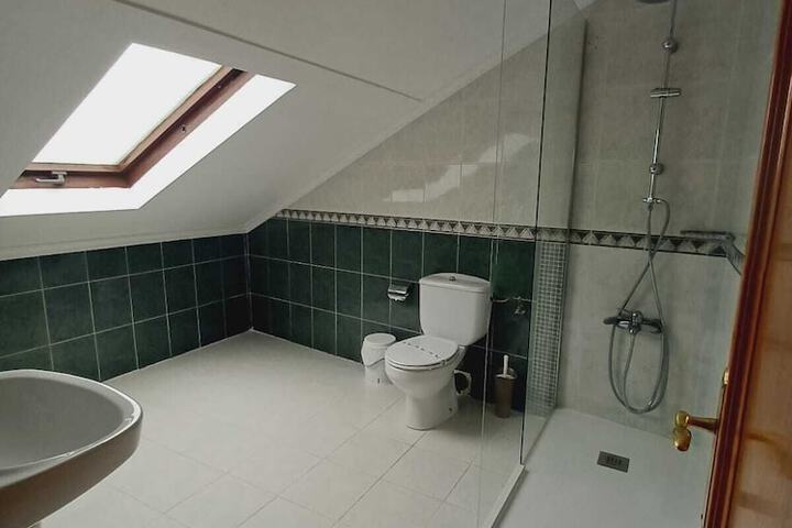 Room 12 of 12