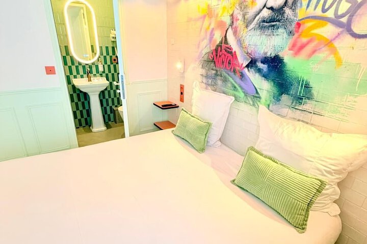 Room 37 of 58