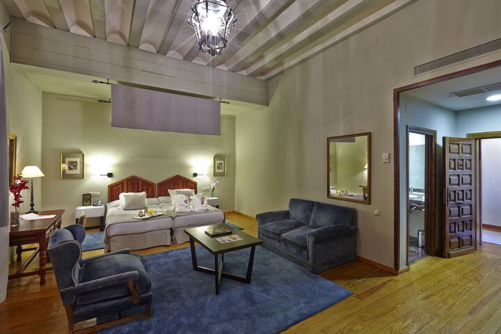 Room 13 of 45