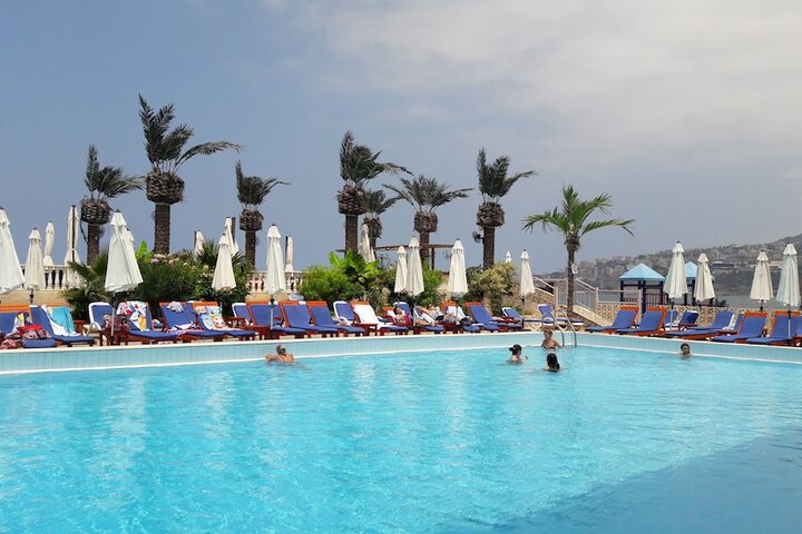 Pool 82 of 119