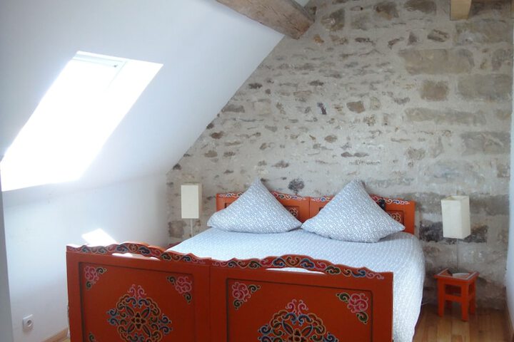 Room 2 of 19