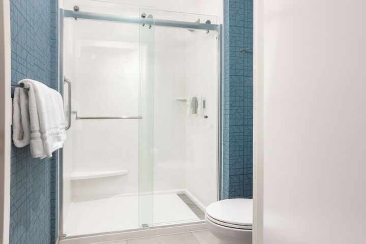 Bathroom shower