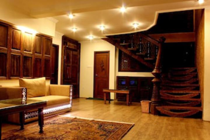 Hotel 5 of 7