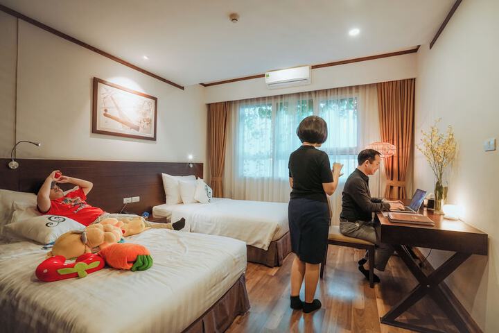 Room 20 of 100
