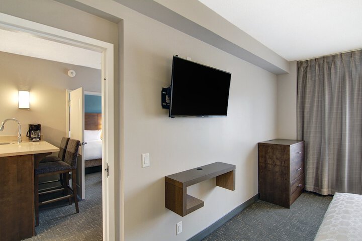 Suite Queen Bed 2 Bedrooms (10 of 26)