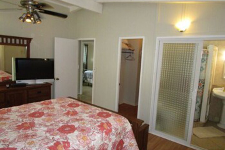 Room 16 of 24