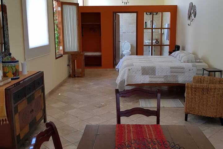 Room 5 of 99