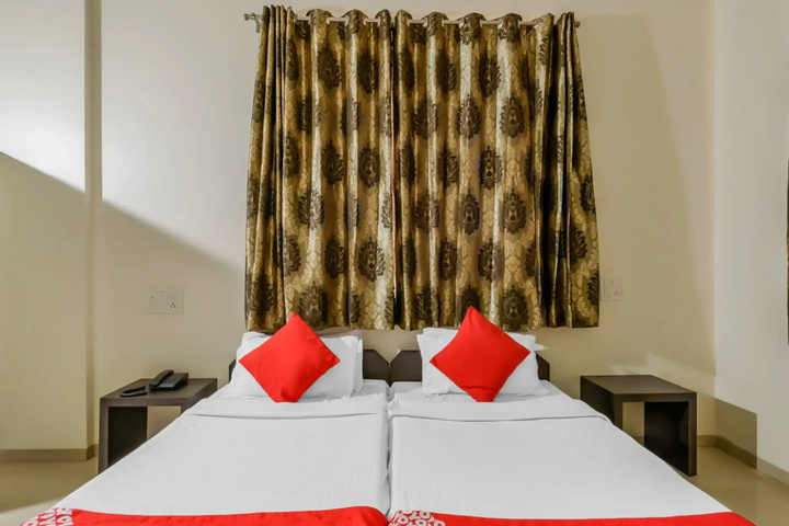 Room 3 of 15