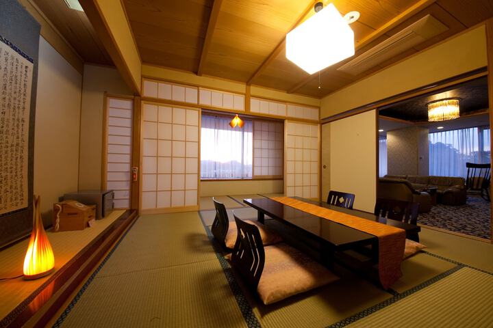 Room 29 of 61