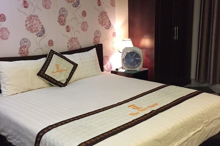 Room 8 of 37