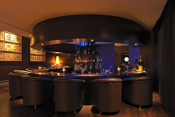 Lounge 91 of 111