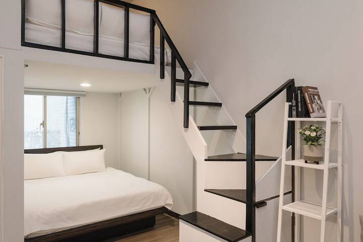Room 28 of 110