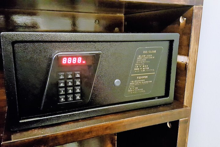 Room 23 of 43