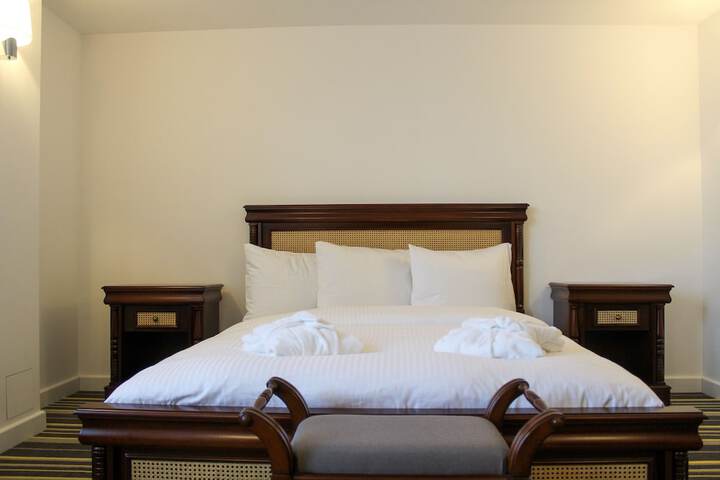 Room 15 of 54