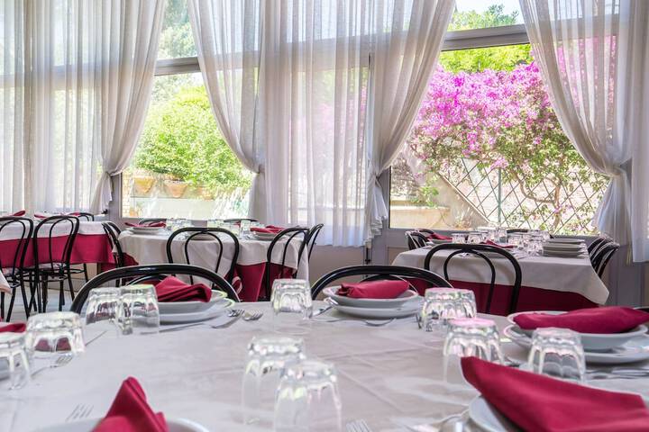 Dining 50 of 80