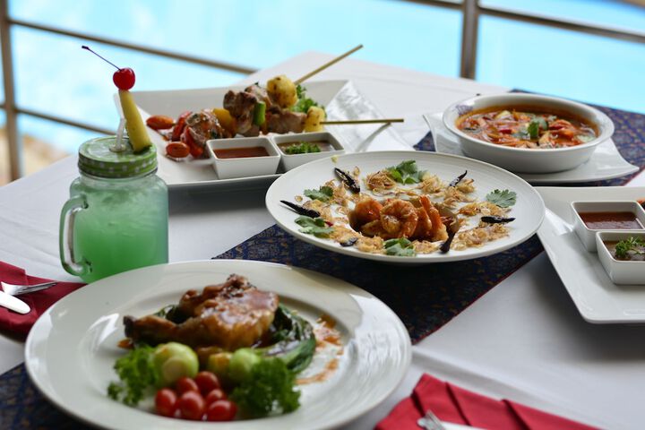 Dining 76 of 83