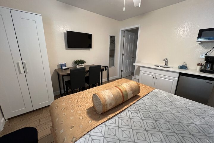 Room 13 of 51