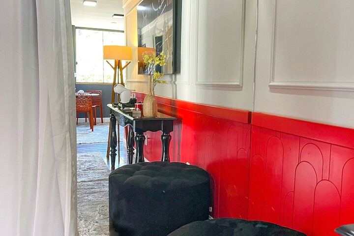 Room 21 of 107